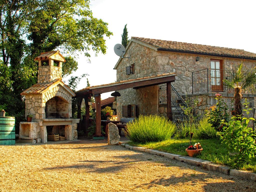 Holiday Home Rasopas Malinska Exterior photo