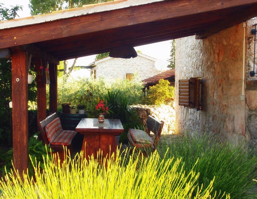 Holiday Home Rasopas Malinska Exterior photo