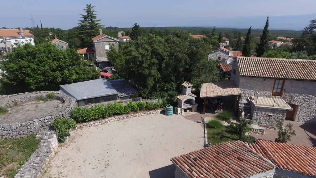 Holiday Home Rasopas Malinska Exterior photo