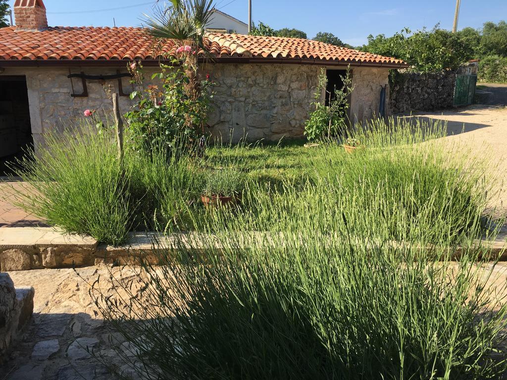 Holiday Home Rasopas Malinska Exterior photo