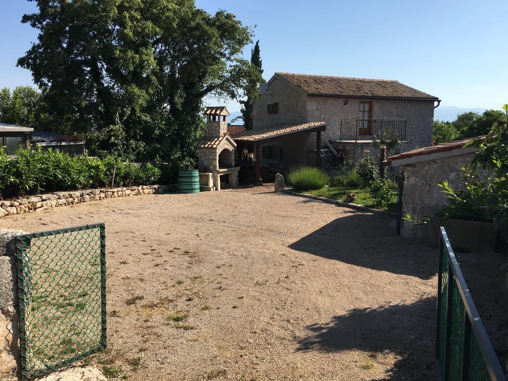 Holiday Home Rasopas Malinska Exterior photo