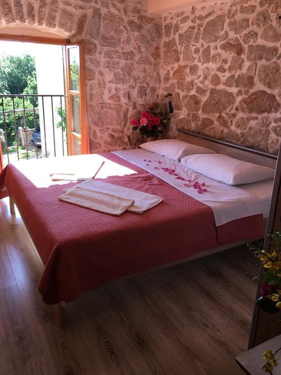 Holiday Home Rasopas Malinska Exterior photo